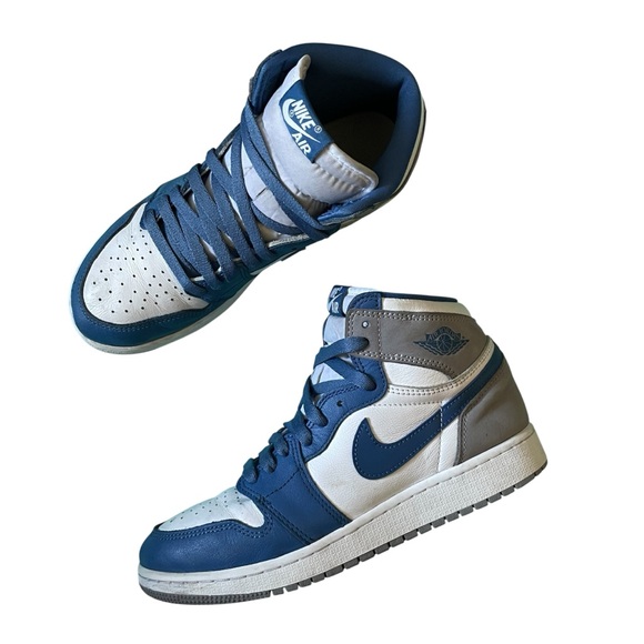 Nike Air Jordan 1 Retro High OG True Blue Sneakers - Picture 1 of 7